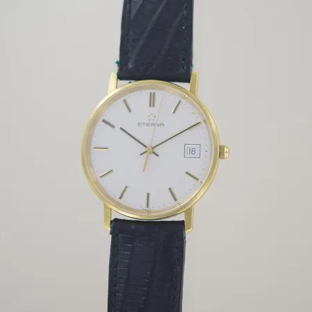 Herrur Eterna 4100-68, diam 33 mm, graverad 18K på auktion i Växjö hos Pantbanken Sverige
