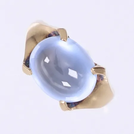 Ring med blå sten stl:17¼, bredd 2-10mm, svenska stämplar, gravyr, 18K, Bruttovikt: 5,2g Vikt: 5,2 g