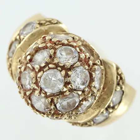 Ring med stenar defekt 14K Vikt: 5,5 g