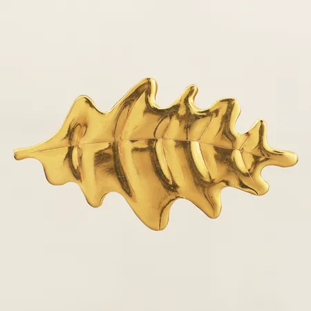 Brosch Ines de la Fressange, längd 85mm bredd 45mm gulmetall