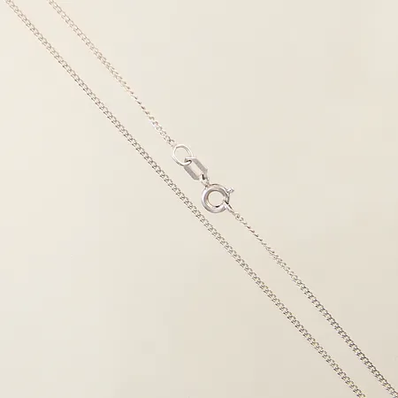 Kedja Pansar längd 45,5cm bredd 1,3mm silver 835/1000 Vikt: 2,1 g på auktion i Solna hos Pantbanken Sverige