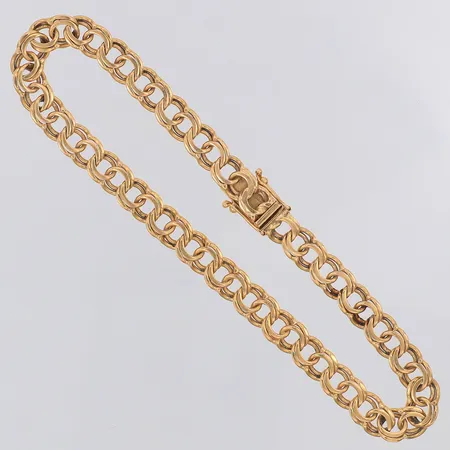 Armband Bismarck Hallberg år 1970 längd 22,5cm bredd 6,6mm, 18K Vikt: 17,3 g