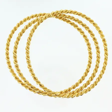 3 armringar Ø ca 60mm, bredd 3mm, något skeva, 21K Vikt: 57,8 g