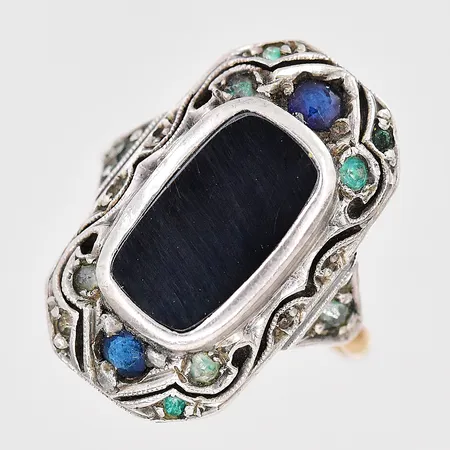 Ring stl:14¼ bredd ovandel 18,7mm silver och skena 18K nagg stenar Vikt: 4,1 g