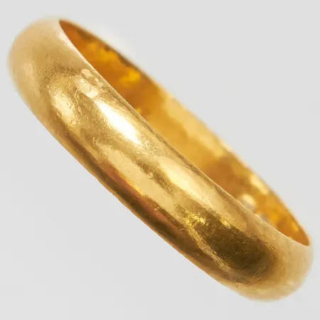 Ring slät stl:17¾ bredd: 4mm, Thaiguld, ¼ baht, 23K Vikt: 3,8 g