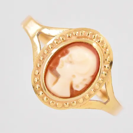Ring stl:16 sned Kamé 18K Vikt: 1,2 g