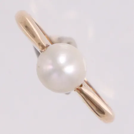 Ring med odlad saltvattenspärla Ø7mm stl:17¼ 18K Vikt: 2,8 g