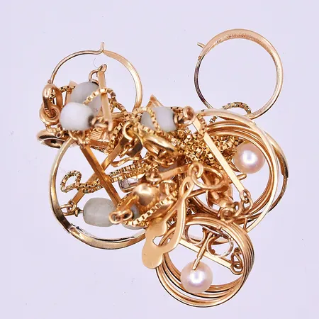 Diverse guld 18K. Vikt: 11,4 g