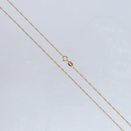 Kedja tvinnad längd 47cm bredd 0,6mm 21K Vikt: 1,2 g