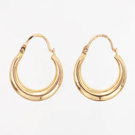 Ett par örhängen runda 20x16mm, 18K Vikt: 1,7 g