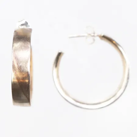 Örhängen runda, Ø26,1mm, bredd 5,8mm, 925/1000 silver.  Vikt: 5,6 g