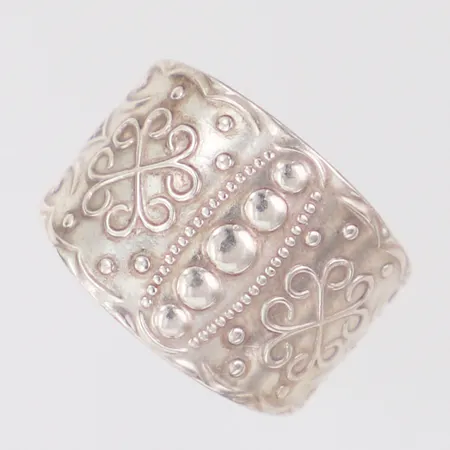 Ring dekor stl:16¾ bredd 6,5-14mm, 925/1000 silver Vikt: 5 g