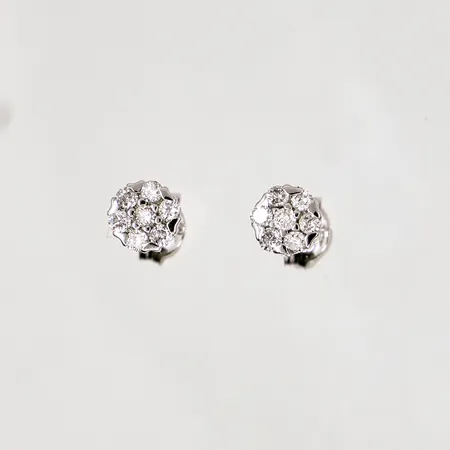 Örhängen vitguld med diamanter 14x ca 0,02ct, bredd: 5mm, 18K Vikt: 0,9 g