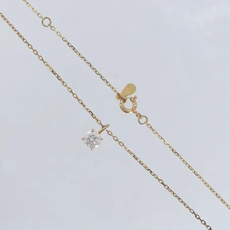 Collier med hänge vit sten justerbar längd 42-45cm bredd 1,5-18mm Glitter International Ab förgyllt Silver 925/1000 Vikt: 1,6 g