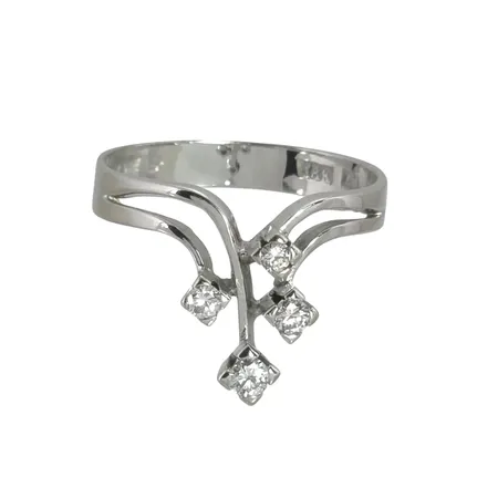 Diamantring i 18K vitguld, Diamanter 4 x 0,04ct - 0,08ct, stl:19,0 mm, bredd 3,7 - 14 mm, Markströms Guldsmeds AB (MGAB), Uppsala, svensk kontrollstämpel, Vikt: 3,9 g