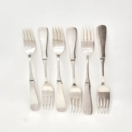 6 gafflar modell Uppsala, längd: ca 15,5cm, silver 830/1000 Vikt: 181,9g Vikt: 181,9 g