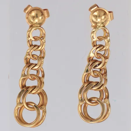 Örhängen Bismarck längd 29mm, bredd 8mm, 18K Vikt: 3,6 g