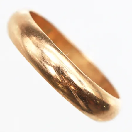 Ring slät, stl: 19, bredd 4,8mm, något repig, 18K. Vikt: 6,1 g
