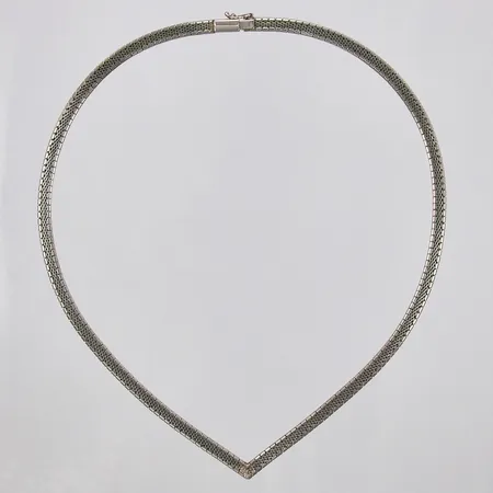 Collier längd: ca 40,5cm bredd: ca 4mm CCC 925/1000 silver Vikt: 18,7 g