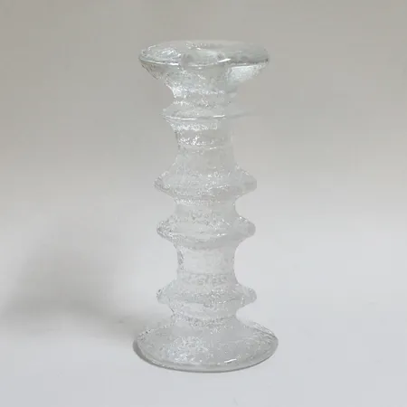 Ljusstake Festivo Timo Sarpaneeva Iittala höjd 18cm, glas, signerad Skickas med postpaket.
