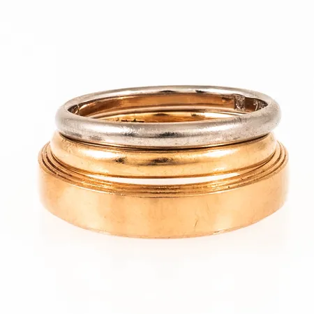 Diverse guld 18K 13,8g. Gravyrer.