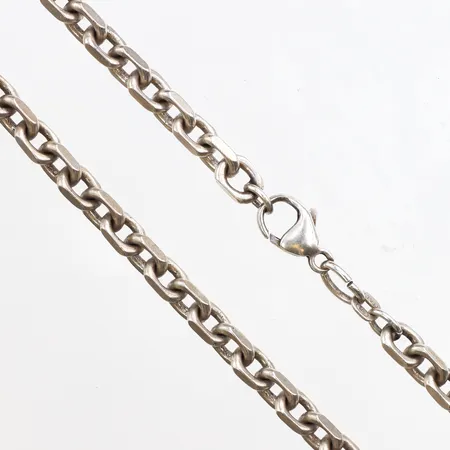 Kedja, längd 44cm, bredd 5,1mm, 925/1000 silver. Vikt: 30,9 g