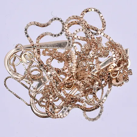 Diverse guld 18K. Vikt: 8,6 g