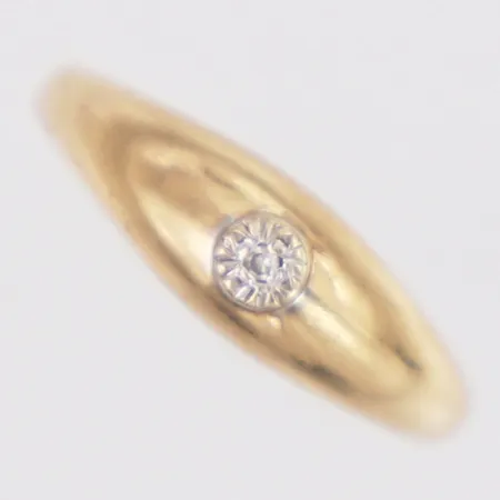 Ring diamant ca 0,005ct GHA stl:17, bredd 2-5,7mm, 18K  Vikt: 1,5 g