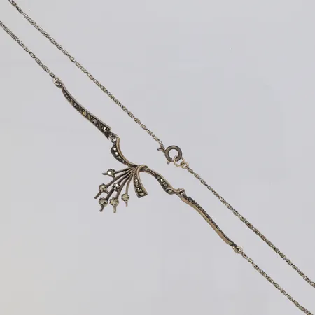 Collier med markasiter, längd 40cm, bredd 22mm, importstämpel, 835/1000 silver Vikt: 6,1 g