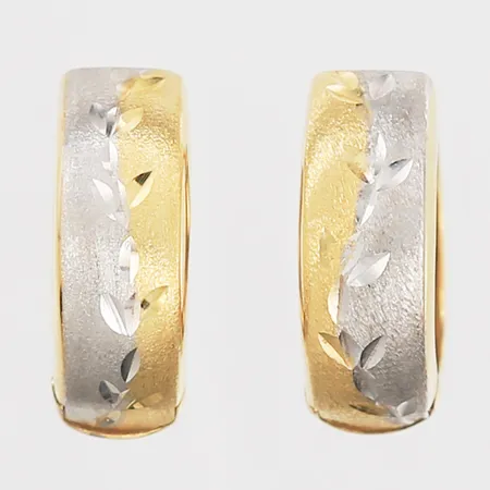 Örhängen creoler med mönster, längd 21mm, Ø19mm, bredd 2,5mm, 18K Vikt: 1,8 g