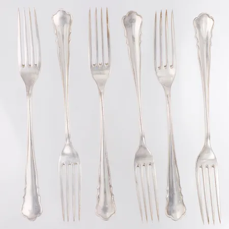 6 dessertgafflar modell Chippendale längd 15cm, 830/1000 silver Vikt: 153,2 g