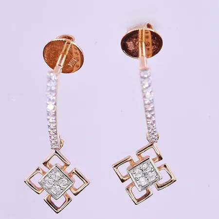 Örhängen med diamanter 8x0,01ct längd 23 bredd 10 mm roséguld 18K. Vikt: 2,3 g