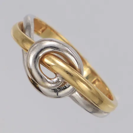 Ring stl:19, bredd 9,1mm, GHA, rödguld/vitguld, 18K Vikt: 4 g