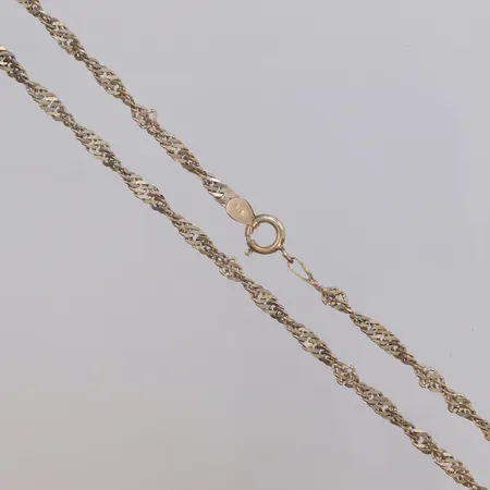 Kedja, vriden längd 44cm, bredd 3,7mm, 925/1000 silver Vikt: 7,9 g
