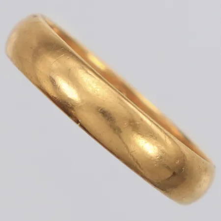 Ring slät stl:22, bredd 5mm, 18K Vikt: 6,4 g