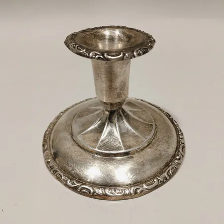 Ljusstake höjd 7cm i fylld botten silver 830/1000 Vikt: 193,7 g