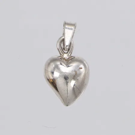 Hänge hjärta längd 18mm, Mema, 835/1000 silver Vikt: 3,8 g