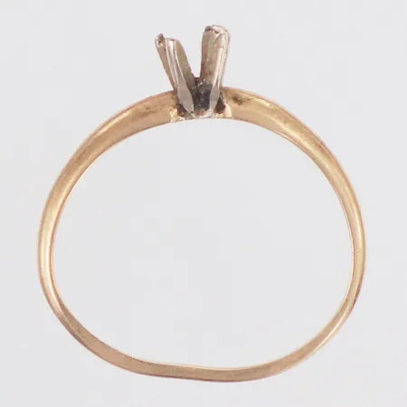 Ring defekt buckligt sten saknas 14K  Vikt: 1,4 g