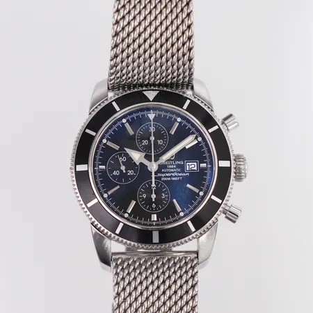 Herrur Breitling Superocean Heritage Ø46mm automatisk stål kronograf, safirglas, datum, svart urtavla, referensnr: A13320, serienr: V886645, kvitto från Uretvintage 25-11-28, box