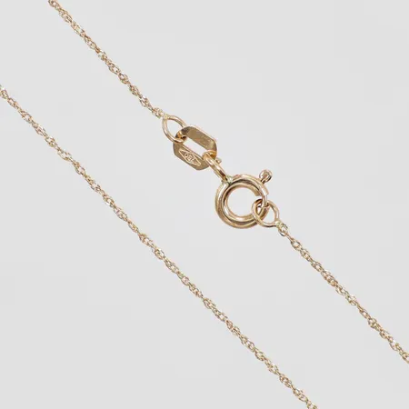 Kedja Singapore med knut längd: ca 38,3cm bredd: ca 1mm GHA 18K Vikt: 0,7 g