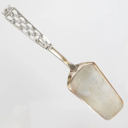 Tårtspade med blomdekor Cesons längd: 20,5cm, Göteborg, 1964, silver 830/1000 Vikt: 49,5 g