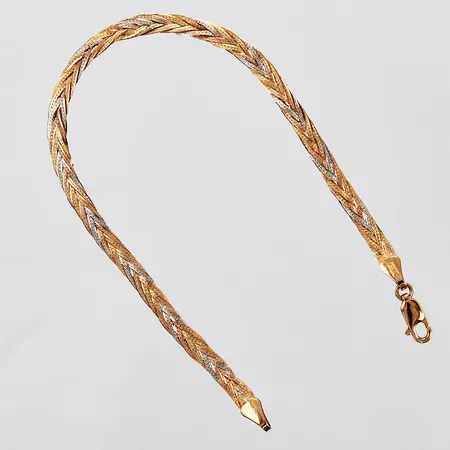 Armband flätad GHA trefärgad längd: ca 18cm bredd: ca 4mm 18K Vikt: 4,4 g