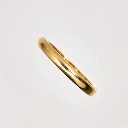 Ring stl 18¾, bredd 3mm, personlig gravyr, Svenska stämplar, 18K Vikt: 5,9 g