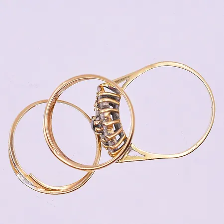 Diverse guld 18K. Vikt: 7,9 g