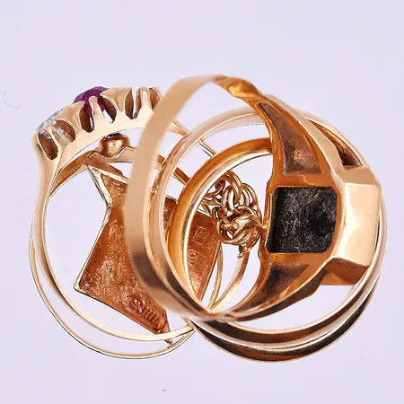 Diverse guld 18K. Vikt: 18 g