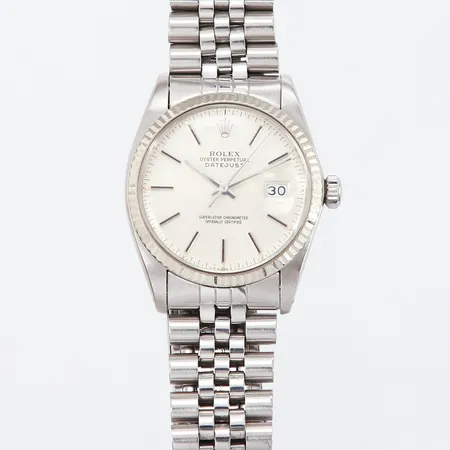 Armbandsur Rolex Datejust Ø36mm, 80-tal, automatisk, stål- vitguldsring, caliber: 3035, serienr:7242383, boettnr:16000, verknr:0798224, claspcode:D62510H, extra länkbitar, viklås, slapp länk.  Vikt: 0 g