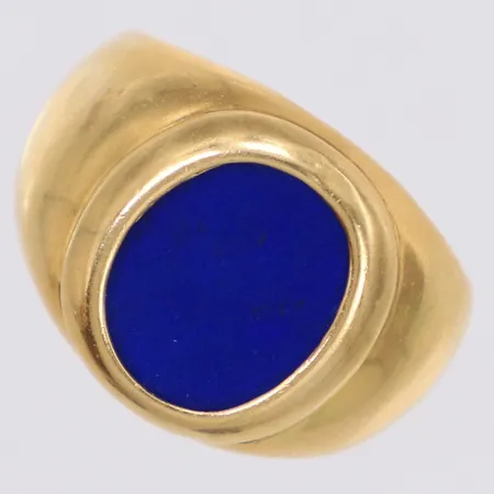 Ring med blå sten, stl 19, bredd 16,6mm, Lapis Lazuli, 18K Vikt: 11,1 g