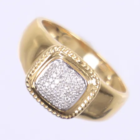 Ring med diamanter totalt 42xca 0,005ct stl 18 bredd 3-10mm 18K Vikt: 5 g
