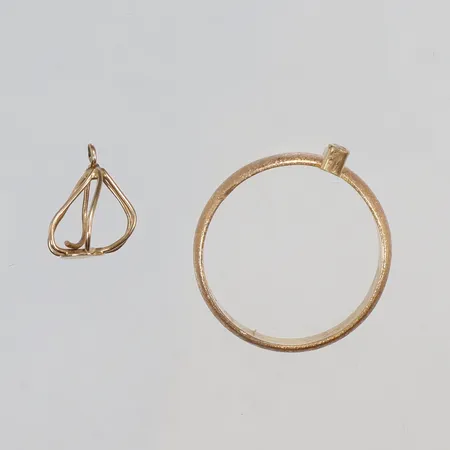 Diverse guld, defekt gravyr 18K Vikt: 4,4 g