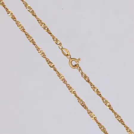 Kedja tvinnad, längd ca 40mm, bredd 2,1mm, 18K Vikt: 4,6 g